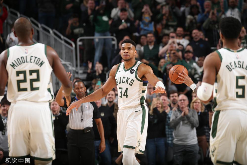 她依旧保持 她依旧保持